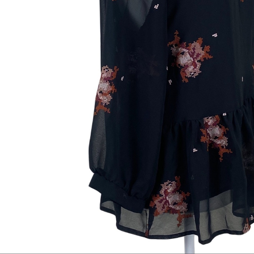 Blue Rain Floral Embroidered Ballon Sleeve Peplum Top Size Small - Picture 6 of 12